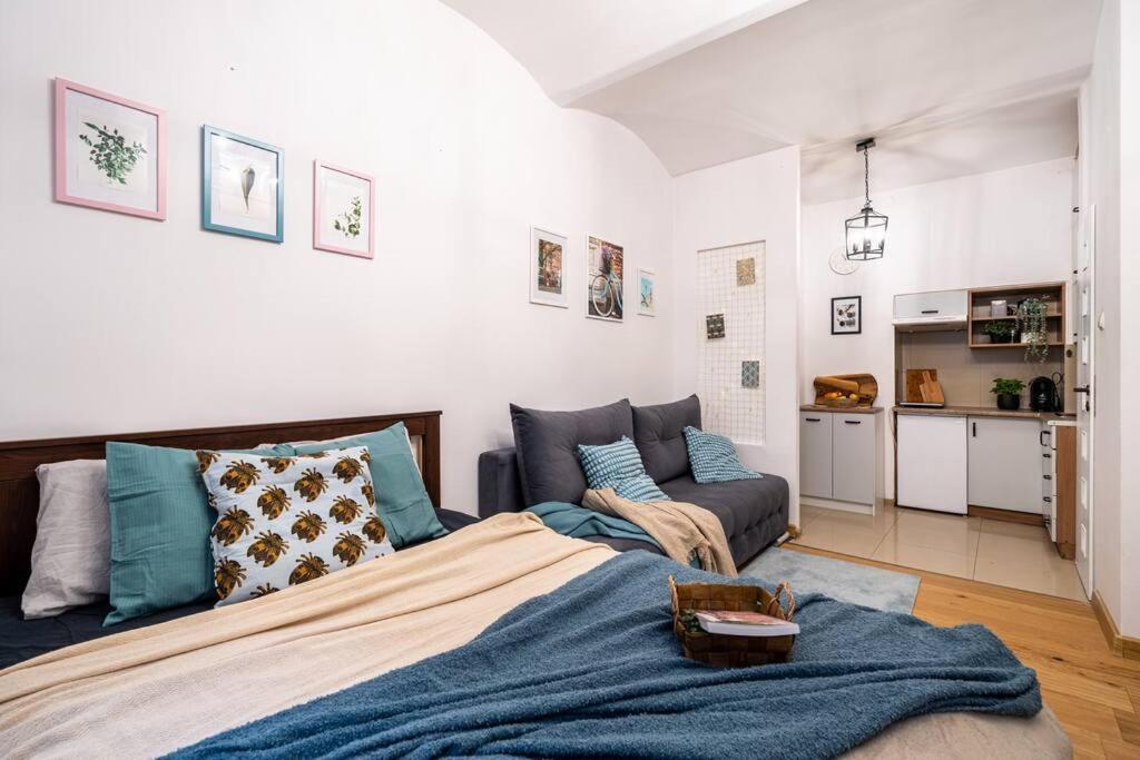 St. Apartment
